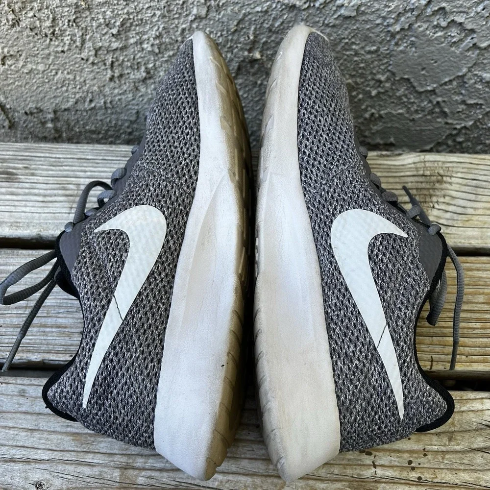 Nike Shoes Men Size 9 Tanjun SE Running Sneakers Grey